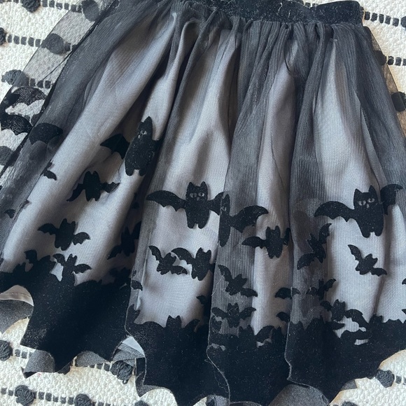 H&M Black Bat Tulle Skirt - Picture 2 of 5